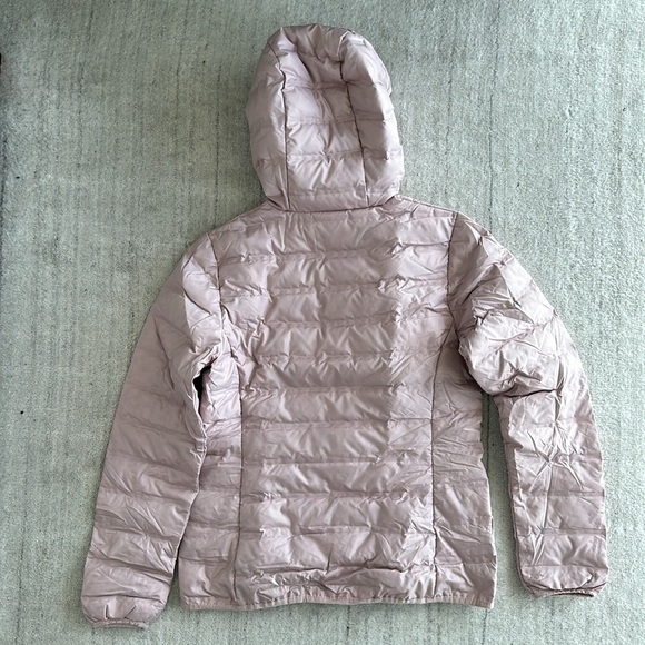 Light feather jacket, Columbia size small like new - Picture 2 of 4